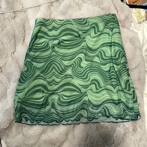 Green swirl skirt, worn once, soft